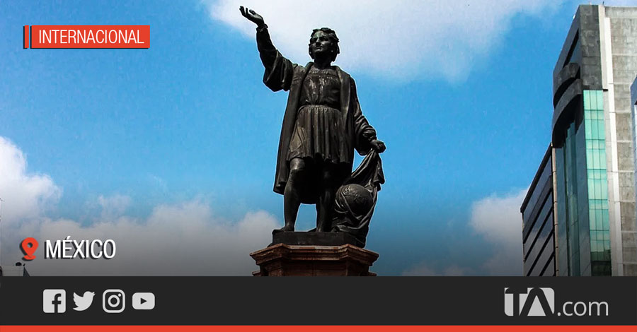 Retiran estatua de Cristobal Colón en México ante convocatoria a protestas
